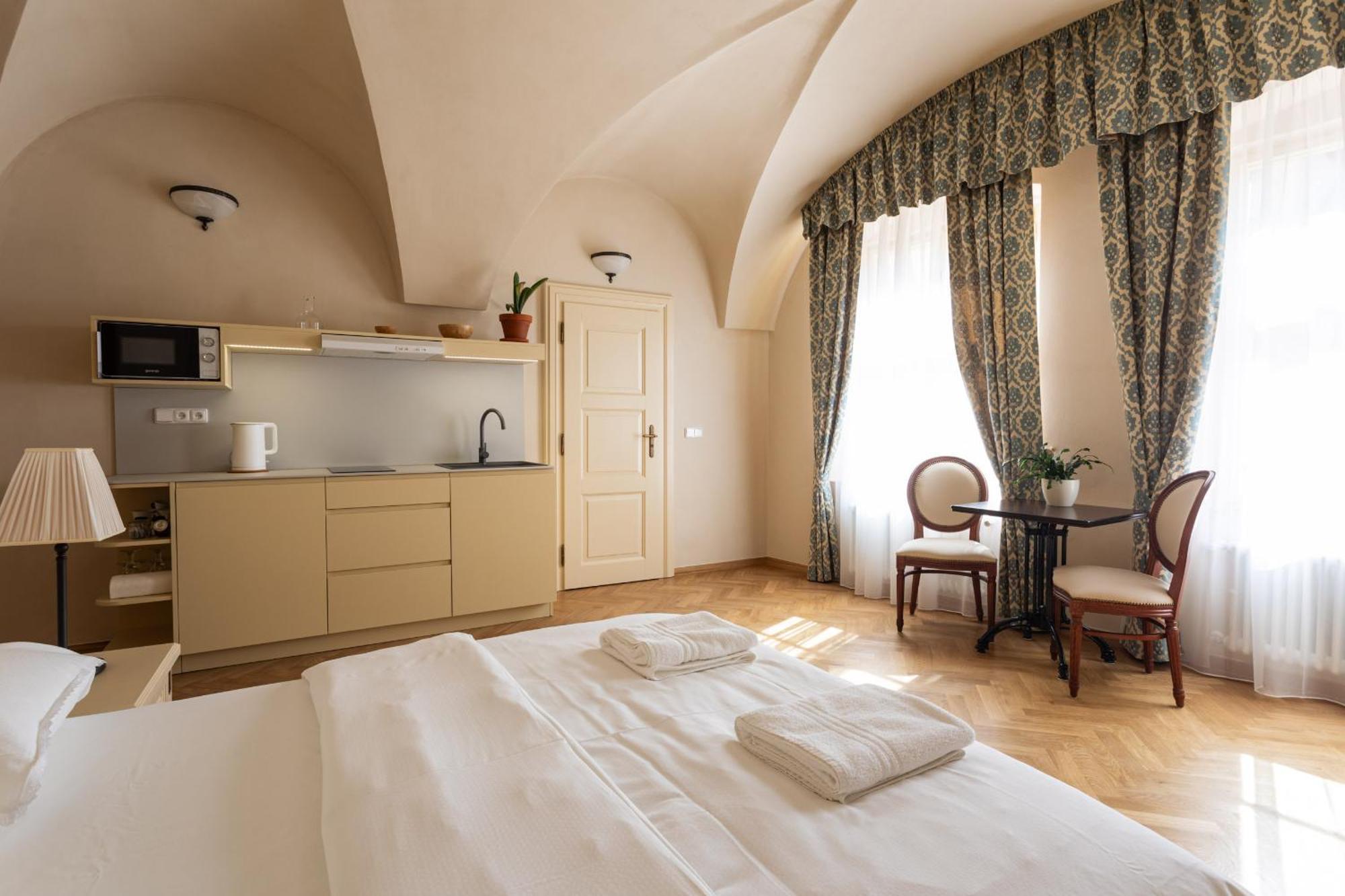Thunovska Appartement Praag