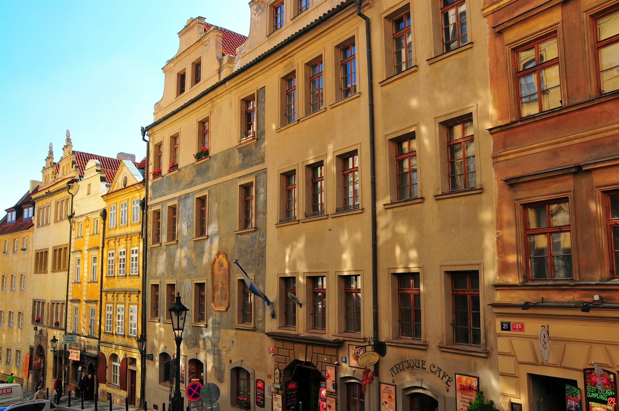 Thunovska Appartement *