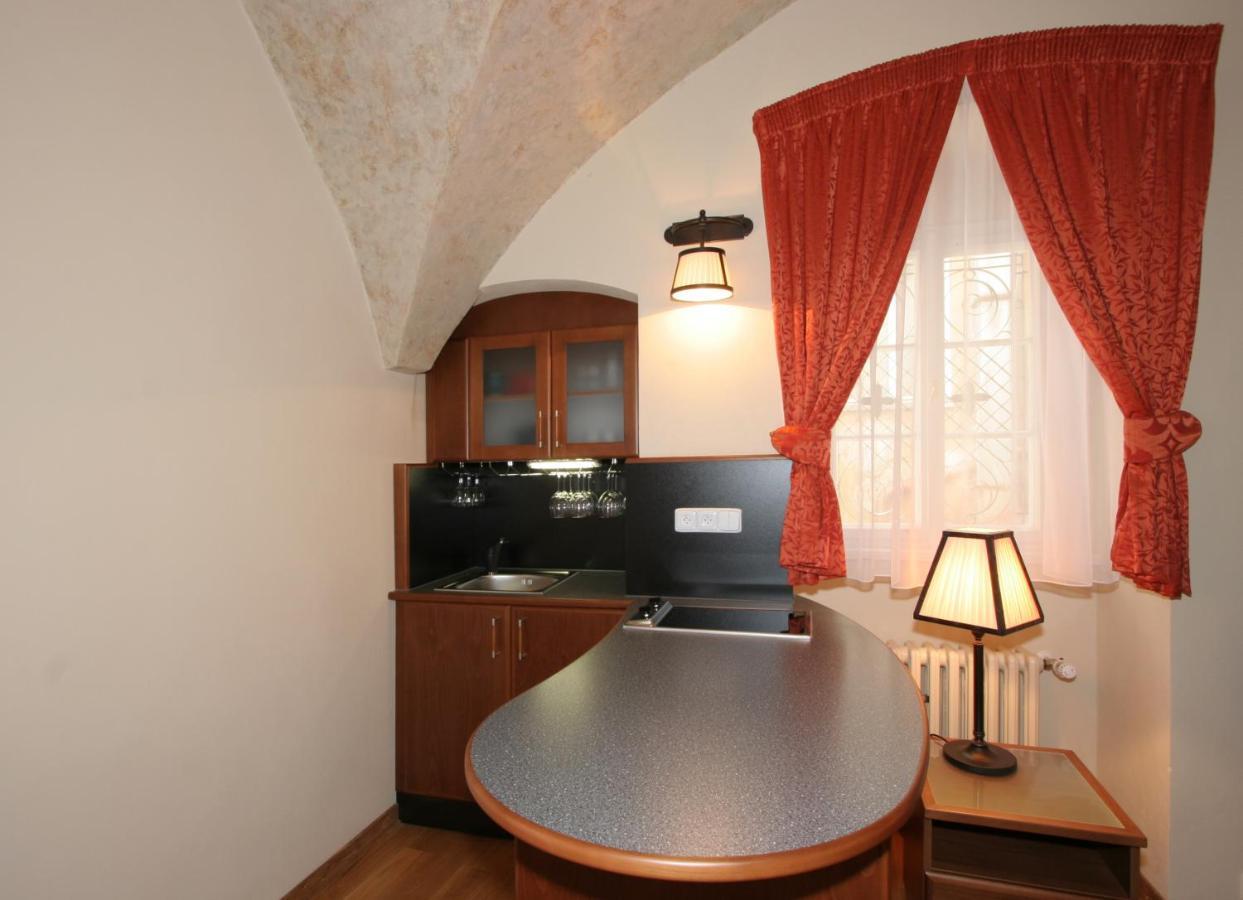 Apartment Residence Thunovska